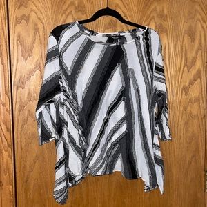 Simply Vera by Vera Wang Black and White Top, Size XL